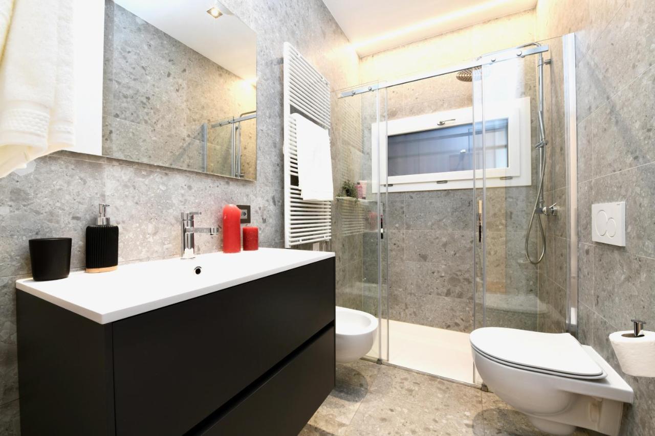 Modern - Free Parking Apartamento